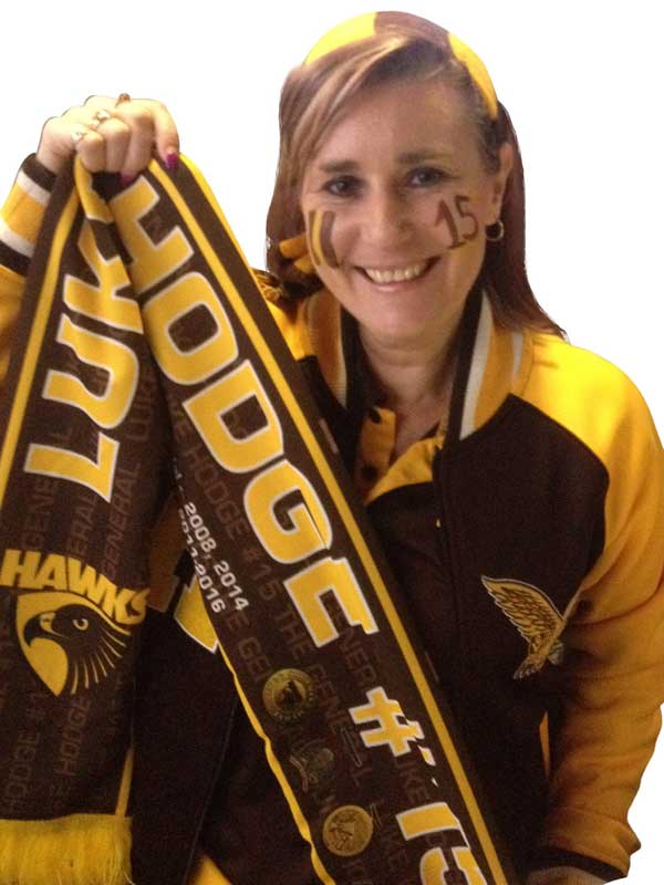 Tamara Simon with Hawthorn Scarf