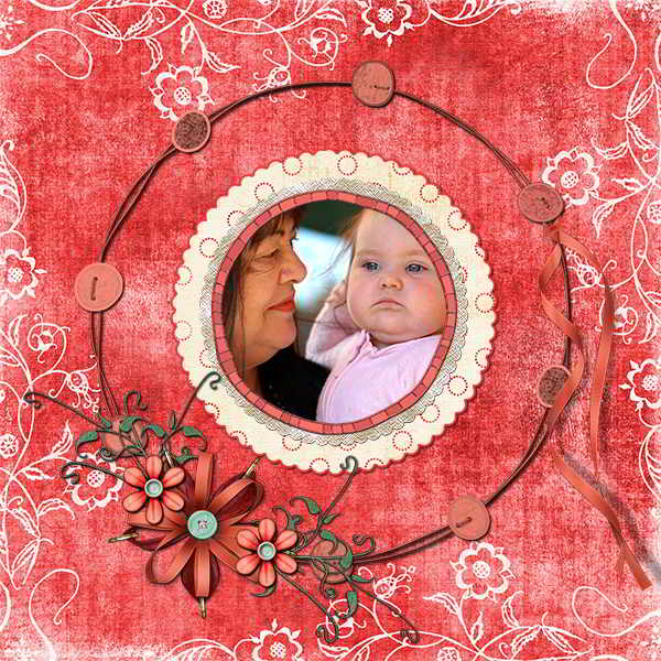 Scrapbook Example Circle Layout - Symmetrical